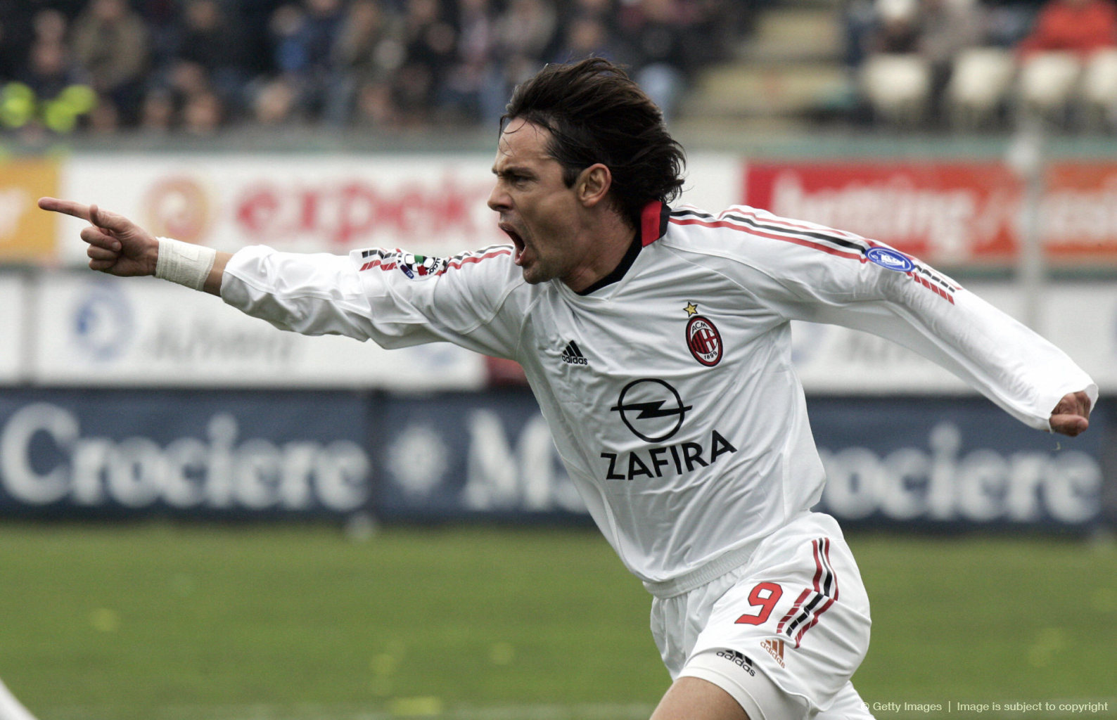 凭借稳定的 凭借稳定的